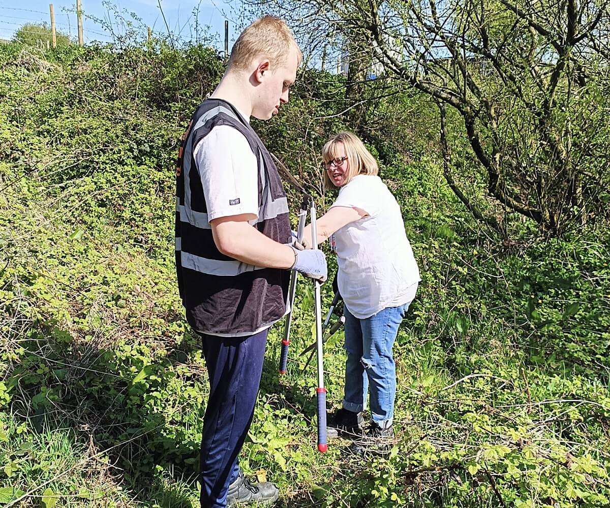 regent college volunteers